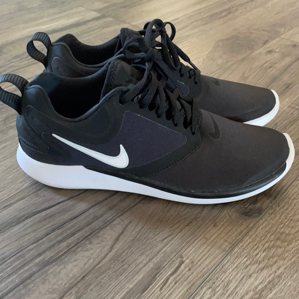 Like new Nike Running shoes